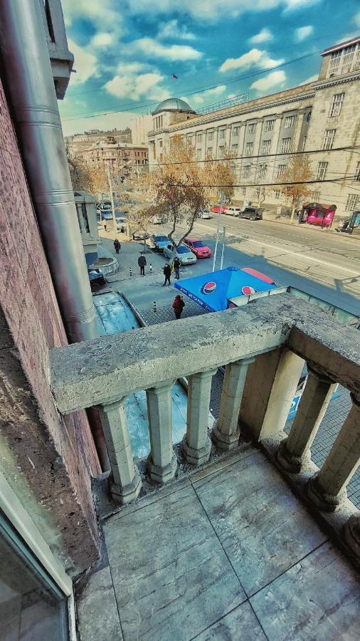 Однокомнатная Квартира С Шикарным Балконом В Самом Сердце Еревана Erivan Exterior foto